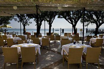 Hotel Sirmione Piazza Castello 19