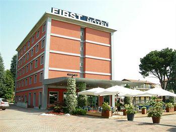 First Hotel Malpensa Somma Lombardo Via Baracca 34, Case Nuove