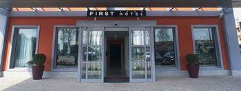 First Hotel Malpensa Somma Lombardo Via Baracca 34, Case Nuove