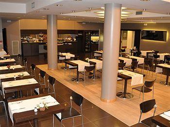 First Hotel Malpensa Somma Lombardo Via Baracca 34, Case Nuove