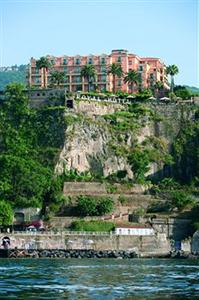 Grand Hotel Royal Sorrento Via Correale 42