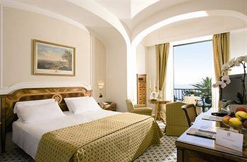 Grand Hotel Royal Sorrento Via Correale 42