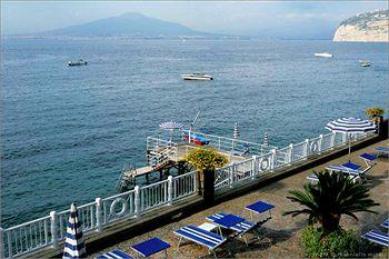 Grand Hotel Royal Sorrento Via Correale 42