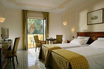 Grand Hotel Royal Sorrento Via Correale 42