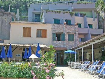 Hotel Baia di Puolo Massa Lubrense Via Marina di Puolo 10