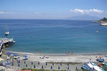 Hotel Baia di Puolo Massa Lubrense Via Marina di Puolo 10