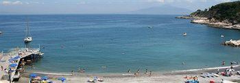 Hotel Baia di Puolo Massa Lubrense Via Marina di Puolo 10