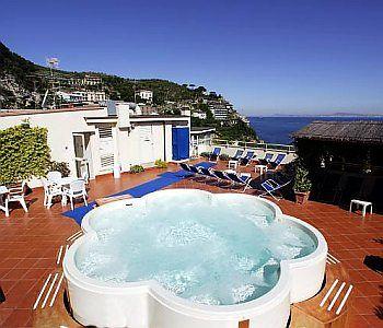 Tirrenia Hotel Sorrento Via Capo 1