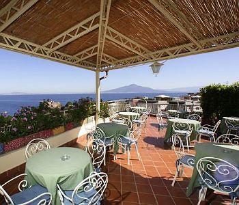 Tirrenia Hotel Sorrento Via Capo 1