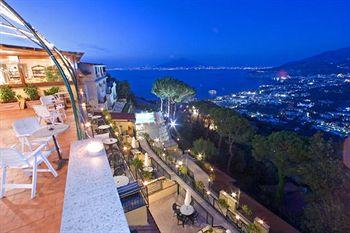 Residence Le Terrazze Sorrento Via Nastro Verde 98