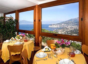 Residence Le Terrazze Sorrento Via Nastro Verde 98