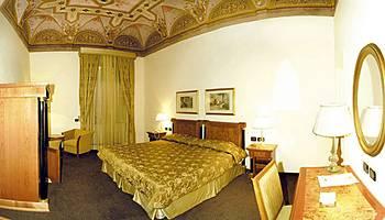 Cavaliere Palace Hotel Spoleto Corso Garibaldi 49