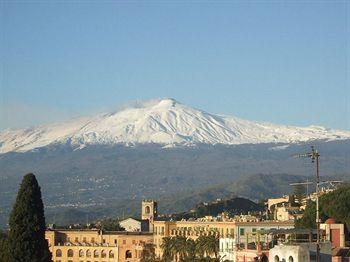 Hotel Villa Paradiso Taormina Via Roma 2