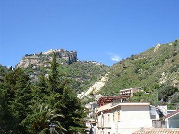 Hotel Condor Taormina Via Dietro Cappuccini 25