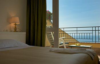 Hotel Villa Belvedere Taormina Via Bagnoli Croce 79