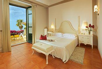 Hotel Villa Belvedere Taormina Via Bagnoli Croce 79