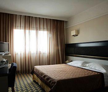 NH Hotel Trieste Corso Cavour 7