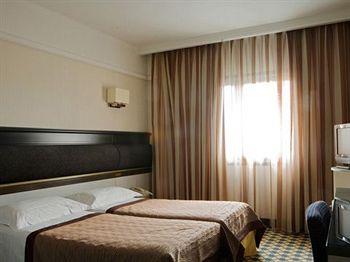 NH Hotel Trieste Corso Cavour 7