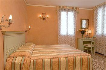 Hotel Firenze Venice San Marco 1490