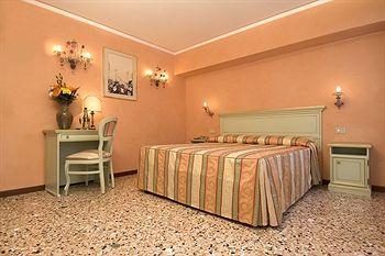 Hotel Firenze Venice San Marco 1490