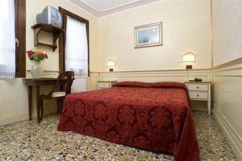 Hotel Al Piave Venice Calle Rugagiuffa Castello 4838/40