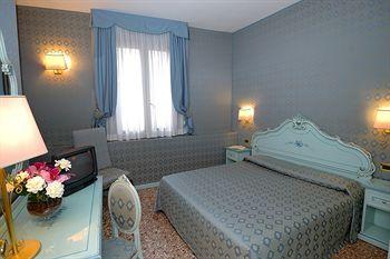 Locanda Antica Hotel Venice Frezzeria San Marco 1672