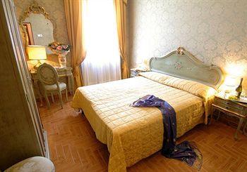 Hotel Canal Venice Santa Croce 553