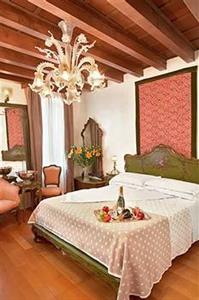 Saturnia International Hotel Venice S. Marco 2398 - Via XXII Marzo