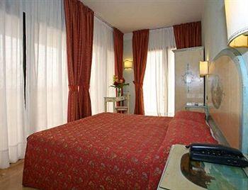 Hotel Ariston Venice via G. Bergamo, 12