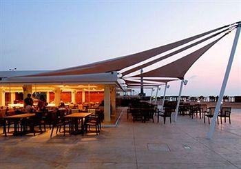 Riviera Hotel Beirut Avenue de Paris Corniche El Manara