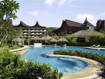 Shangri-La's Rasa Sayang Resort and Spa Penang Batu Feringgi Beach