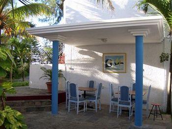 Oasis Beach Club Hotel Pointe Aux Piments Royal Road