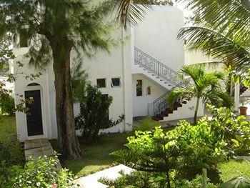 Oasis Beach Club Hotel Pointe Aux Piments Royal Road