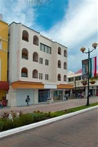 Suites Bahia Cozumel Rafael E. Melgar y Calle 3 Sur