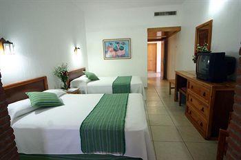 Hotel Castillo Huatulco Boulevard De Santa Cruz 303