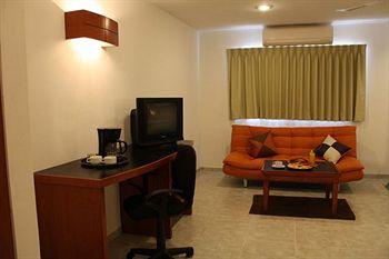 Hotel Nacional Merida Calle 61 #474 x 54 y 56 No. 474. Centro