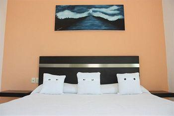 Hotel Plaza Playa del Carmen Calle 20 entre 25 y 30 No. Ext. 83 No. Int. 2. 