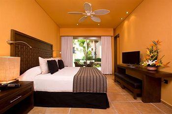 Catalonia Yucatan Beach Resort Puerto Aventuras Av Xcacel Lote 1 Plano 2 Mz 18