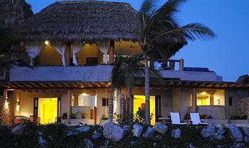 Hotel Las Palmas Zihuatanejo Lot 5, Playa Blanca
