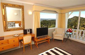 Waitakere Estate Hotel 573 Scenic Drive Waitakere