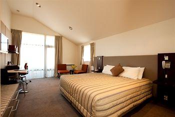 Garden Court Suites Queenstown 41 Frankton Road