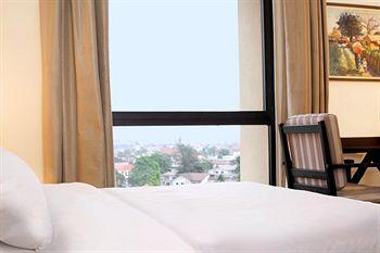 Le Meridien Ogeyi Place Hotel Port Harcourt 45 Tombia Street