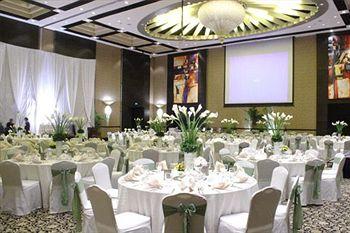 The Bellevue Hotel Muntinlupa North Bridgeway, Filinvest Corporate City, Alabang