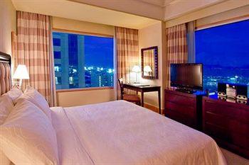 The Bellevue Hotel Muntinlupa North Bridgeway, Filinvest Corporate City, Alabang