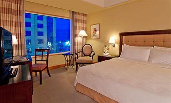 The Bellevue Hotel Muntinlupa North Bridgeway, Filinvest Corporate City, Alabang