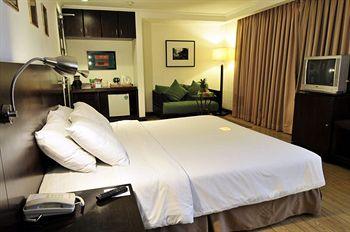 Pearl Garden Hotel Manila 1700 M. Adriatico Street corner General Malvar St. Malate