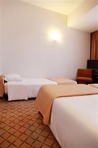 Dom Carlos Park Hotel Lisbon Av. Duque de Loule, 121