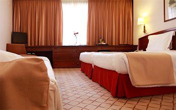 Dom Carlos Park Hotel Lisbon Av. Duque de Loule, 121