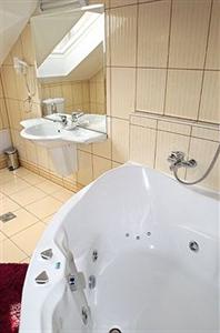 Hotel Ambient Brasov Bulevardul Iuliu Maniu 27