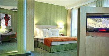 Golden Tulip Ana Tower Hotel Sibiu Str. Scoala De Inot 2